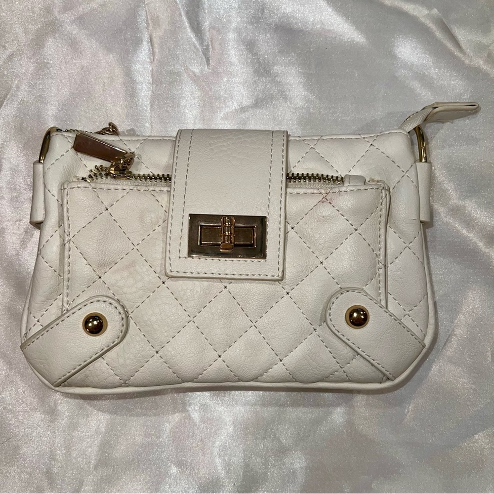Preloved Elegant White Quilted Women's Bag (Offers Welcome!)